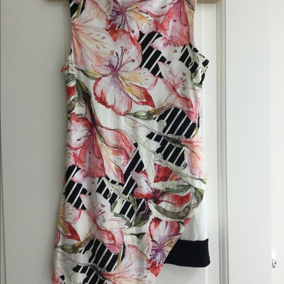 Michael Tyler Dresses & Skirts - MICHAEL TYLER Casual Flower Print Dress Size Small